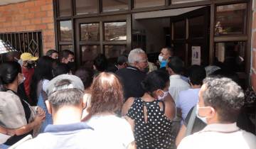 Reportan aglomeraciones por vacunas en San Javier Reportan aglomeraciones por vacunas en San Javier