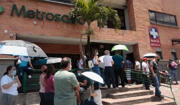 Reportan aglomeraciones por vacunas en San Javier Reportan aglomeraciones por vacunas en San Javier