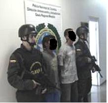 Los capturados que se hacían pasar por águilas negras.