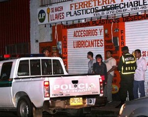 La ferretería en la cual se produjo el ataque, en el barrio Simón Bolívar.