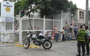 La salida e ingreso de usuarios fue restringida durante dos horas.