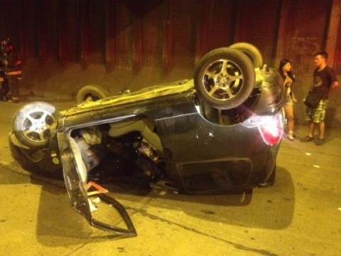 Este es el carro en el cual viajaba la pareja bogotana. Así quedó después del accidente. Foto de cortesía.