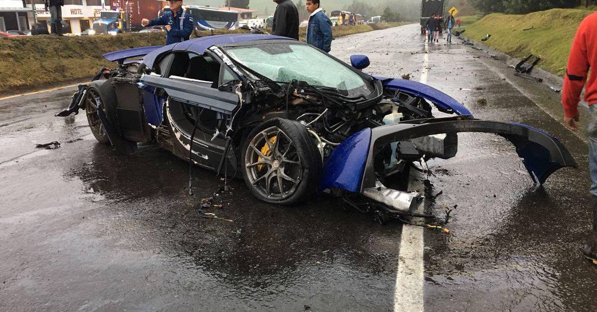 Impresionantes videos de accidente de carros de lujo en Bogotá