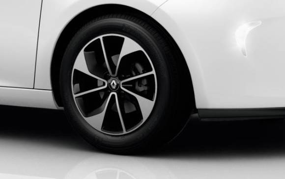 Otro eléctrico se lanza al ruedo