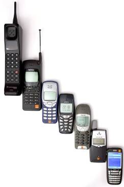 Evolución de los teléfonos móviles. FOTO Cortesía Anders/contributor of Norwegian Wikipedias. Evolución de los teléfonos móviles. FOTO Cortesía Anders/contributor of Norwegian Wikipedias.