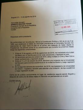 La carta enviada por el expresidente al Senado. FOTO CORTESÍA La carta enviada por el expresidente al Senado. FOTO CORTESÍA