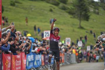 Egan Bernal ganó la tercera etapa de la Ruta de Occitania y es nuevo líder Egan Bernal ganó la tercera etapa de la Ruta de Occitania y es nuevo líder