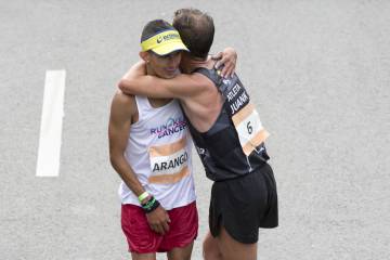 Vea las imágenes del río humano que engalanó la Maratón Medellín Vea las imágenes del río humano que engalanó la Maratón Medellín