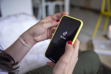 Pedófilos contactaron a una menor de edad, en Medellín, mediante Tik Tok Pedófilos contactaron a una menor de edad, en Medellín, mediante Tik Tok