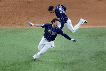 Serie Mundial de béisbol: Tampa gana el cuarto juego y empata duelo con Dodgers 2-2 Serie Mundial de béisbol: Tampa gana el cuarto juego y empata duelo con Dodgers 2-2
