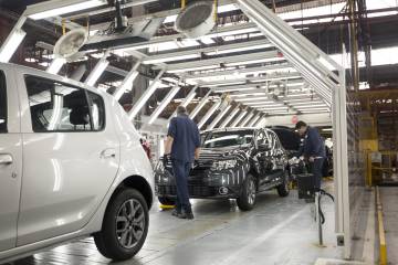 Sector automotriz se prepara para rodar de nuevo Sector automotriz se prepara para rodar de nuevo