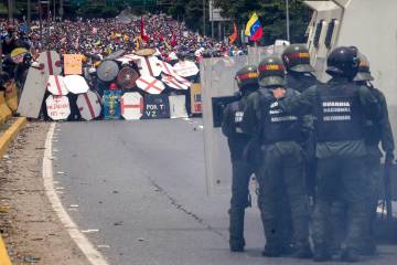 Represiones contra manifestantes de la oposición venezolana Represiones contra manifestantes de la oposición venezolana