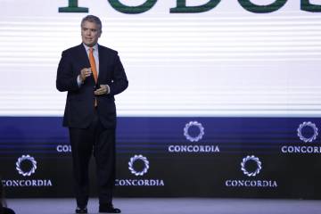 Duque pidió apoyo al Consejo Gremial para revisar acuerdos de paz Duque pidió apoyo al Consejo Gremial para revisar acuerdos de paz