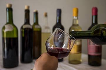 De vinos se aprende es probando De vinos se aprende es probando