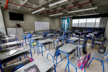 Colegios públicos de Antioquia no volverán a clases presenciales Colegios públicos de Antioquia no volverán a clases presenciales