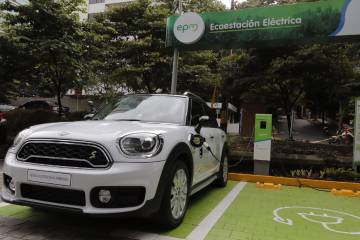 Estaciones de carga para vehículos eléctricos en Medellín Estaciones de carga para vehículos eléctricos en Medellín