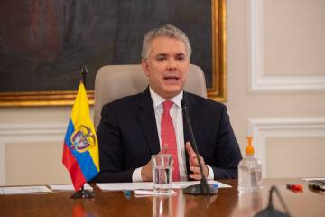 Vacuna para covid en Colombia será distribuida a mitad de 2021 Vacuna para covid en Colombia será distribuida a mitad de 2021