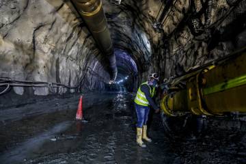 Presidente Iván Duque comprometió $1,4 billones para tramo dos del túnel del Toyo Presidente Iván Duque comprometió $1,4 billones para tramo dos del túnel del Toyo