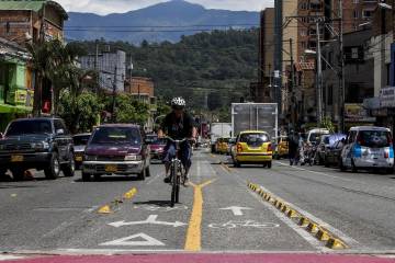 Entrevista a Santiago Ortega sobre “ecomovilidad”, eje del foro de El Colombiano Entrevista a Santiago Ortega sobre “ecomovilidad”, eje del foro de El Colombiano