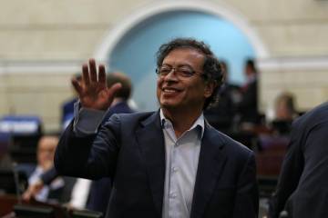 CNE formuló cargos a Gustavo Petro por financiación de su campaña CNE formuló cargos a Gustavo Petro por financiación de su campaña