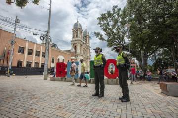 Bello tendrá toque de queda para menores de 18 años este 31 de octubre Bello tendrá toque de queda para menores de 18 años este 31 de octubre