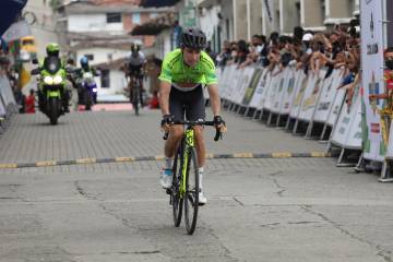 Vuelta a Antioquia: Álex Gil repite victoria y se afianza en el liderato Vuelta a Antioquia: Álex Gil repite victoria y se afianza en el liderato