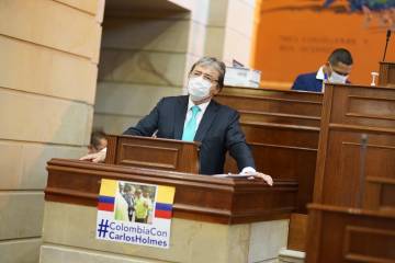 Ministro de Defensa Carlos Holmes Trujillo ofrece disculpas por abusos policiales Ministro de Defensa Carlos Holmes Trujillo ofrece disculpas por abusos policiales