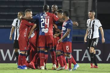 DIM goleó a Libertad en su despedida de Copa DIM goleó a Libertad en su despedida de Copa
