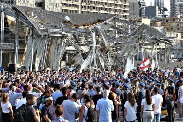 En Beirut lloran sus muertos después de una semana de la explosión En Beirut lloran sus muertos después de una semana de la explosión