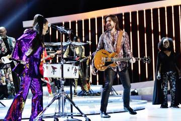 Juanes participó en el homenaje a Prince Juanes participó en el homenaje a Prince