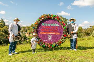 Listas 98 silletas para repartir en Medellín y otras ciudades Listas 98 silletas para repartir en Medellín y otras ciudades