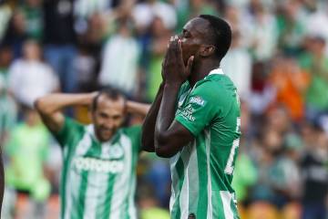 Nacional empató 1-1 con Tolima y quedó eliminado de la Liga Águila 2 Nacional empató 1-1 con Tolima y quedó eliminado de la Liga Águila 2