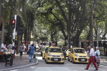Avenida La Playa, Centro de Medellín, Antioquia Avenida La Playa, Centro de Medellín, Antioquia