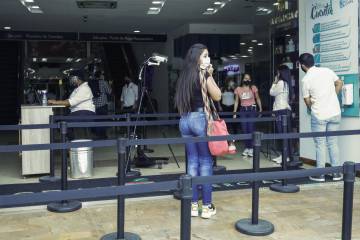 Apertura de centros comerciales Apertura de centros comerciales