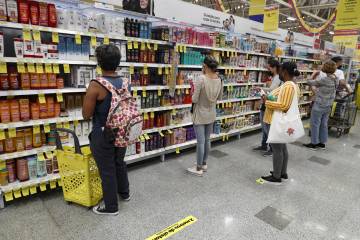 Día sin IVA, parte 2: filas digitales y calma en las tiendas físicas Día sin IVA, parte 2: filas digitales y calma en las tiendas físicas