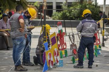Alumbrados de Navidad ya se instalan en Envigado Alumbrados de Navidad ya se instalan en Envigado
