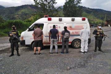 Traficaban migrantes diciendo que eran positivos por coronavirus Traficaban migrantes diciendo que eran positivos por coronavirus