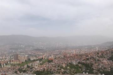 Contaminación del aire en el Valle de Aburrá por partículas del desierto del Sahara Contaminación del aire en el Valle de Aburrá por partículas del desierto del Sahara