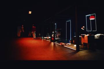 <p>Domingo,</p><p>el experimento</p><p>teatral interactivo</p> <p>Domingo,</p><p>el experimento</p><p>teatral interactivo</p>