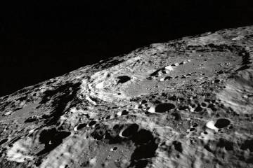 La Nasa dice que detectó agua en 40.000 kilómetros de superficie de la Luna La Nasa dice que detectó agua en 40.000 kilómetros de superficie de la Luna