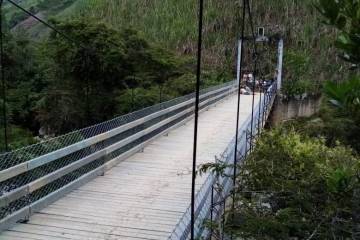 Rehabilitan puente veredal en Angostura luego de 30 años Rehabilitan puente veredal en Angostura luego de 30 años