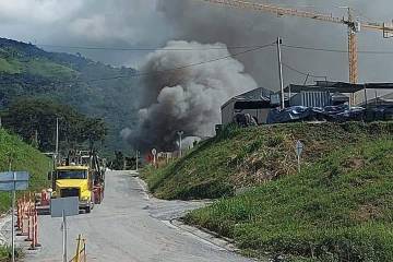 Incendio en sede de devimar en San Jerónimo, Antioquia Incendio en sede de devimar en San Jerónimo, Antioquia