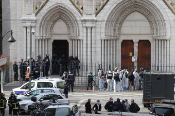 Ataque en iglesia de Niza, Francia, deja al menos tres muertos Ataque en iglesia de Niza, Francia, deja al menos tres muertos
