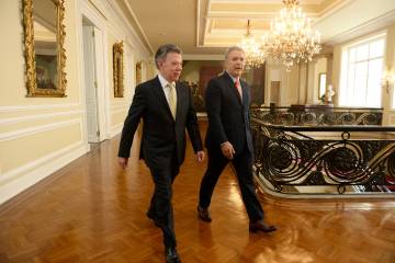 Juan Manuel Santos e Iván Duque se reunirán para hablar del proceso de paz con el Eln Juan Manuel Santos e Iván Duque se reunirán para hablar del proceso de paz con el Eln