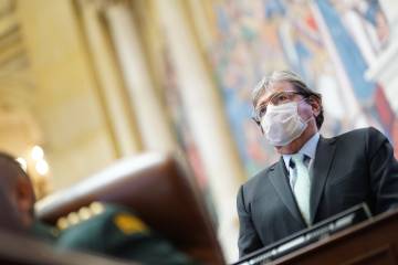 Congreso busca que funcionarios no puedan renunciar para evitar moción de censura Congreso busca que funcionarios no puedan renunciar para evitar moción de censura