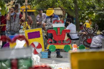 Alumbrados de Navidad ya se instalan en Envigado Alumbrados de Navidad ya se instalan en Envigado