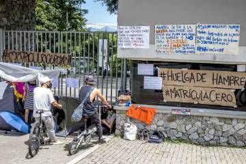 Sigue protesta pacífica de estudiantes de la U de A que piden matrícula cero Sigue protesta pacífica de estudiantes de la U de A que piden matrícula cero