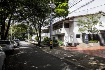 Historia del barrio La Aguacatala de Medellín Historia del barrio La Aguacatala de Medellín