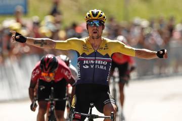 Podio de Egan Bernal y Nairo Quintana en el Tour de L’Ain, Francia Podio de Egan Bernal y Nairo Quintana en el Tour de L’Ain, Francia