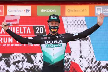 Carapaz sigue líder y Ackermann ganó novena etapa de Vuelta a España Carapaz sigue líder y Ackermann ganó novena etapa de Vuelta a España